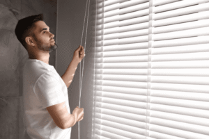 Read more about the article Do Blinds Really Keep the Heat Out of Dubai Homes in 2025?