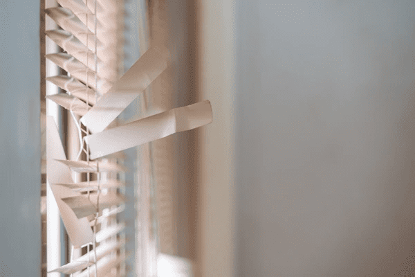 You are currently viewing Where to Get Blinds Repaired in Dubai 2025 – Near You?