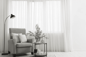 Read more about the article Why You Should Choose Curtains Over Blinds in Dubai 2025?