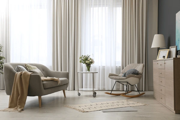 You are currently viewing Which Curtains Are Best For Grey Walls in Dubai 2025?