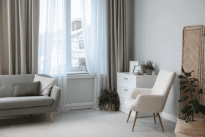 Read more about the article Can Curtains Unwrinkle Themselves in Dubai 2025?