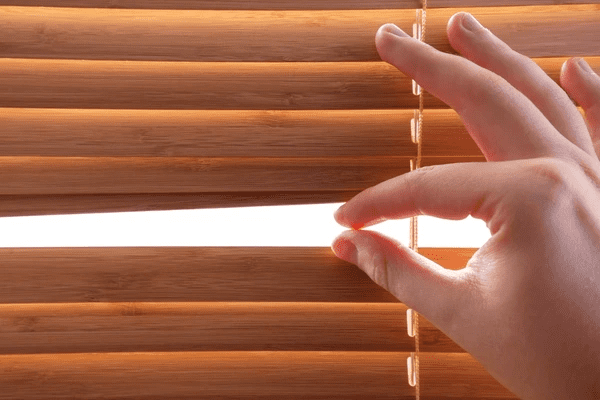 You are currently viewing Top 10 Best Cut Blinds in Dubai 2025: Must-Have For Dubai