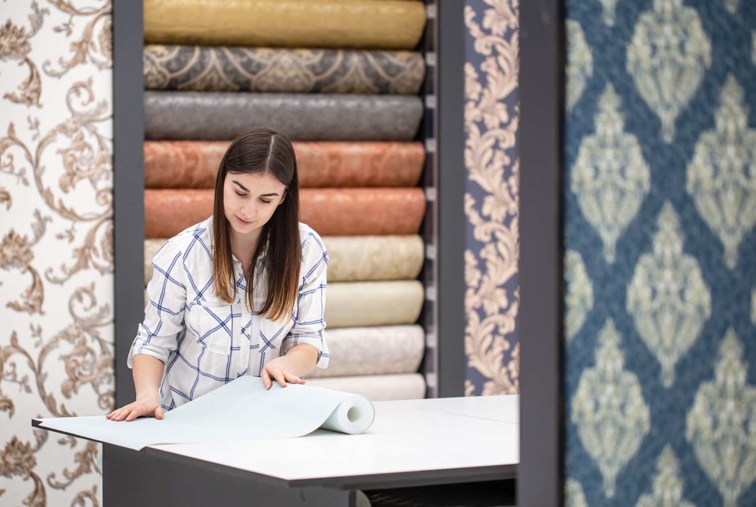You are currently viewing Curtain Suppliers Dubai – Premium Curtains in Dubai by Emirati Blinds Curtain