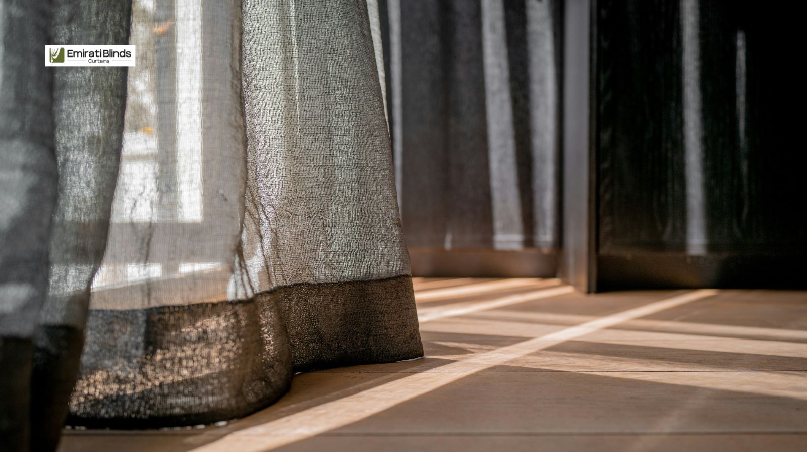 You are currently viewing Linen Blackout Curtains Dubai – Perfect Blend of Style & Privacy