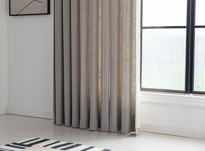 You are currently viewing Motorized Curtains & Blinds Dubai: Transform Your Space with Smart Window Solutions